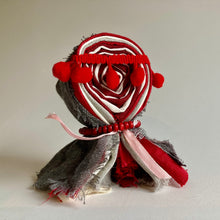 Load image into Gallery viewer, Traditional fabric doll - Motanka
