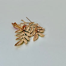 Load image into Gallery viewer, Rowanberry brooch pin