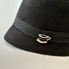 Load image into Gallery viewer, Tea cup brooch pin