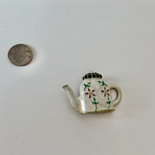 Load image into Gallery viewer, Tea pot brooch pin