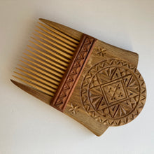 Load image into Gallery viewer, Wooden comb - sunny, handmade
