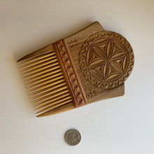 Load image into Gallery viewer, Wooden comb - sunny, handmade