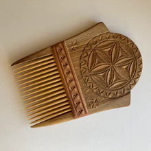 Load image into Gallery viewer, Wooden comb - sunny, handmade