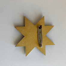 Load image into Gallery viewer, Brooch pin Kalyadnaya Zorka