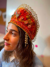 Load image into Gallery viewer, Kokoshnik Anna - modern headpiece, handmade