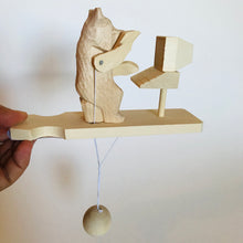 Load image into Gallery viewer, Wooden moving toy - Bear gamer