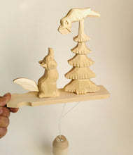 Load image into Gallery viewer, Wooden moving toy - Crow and fox