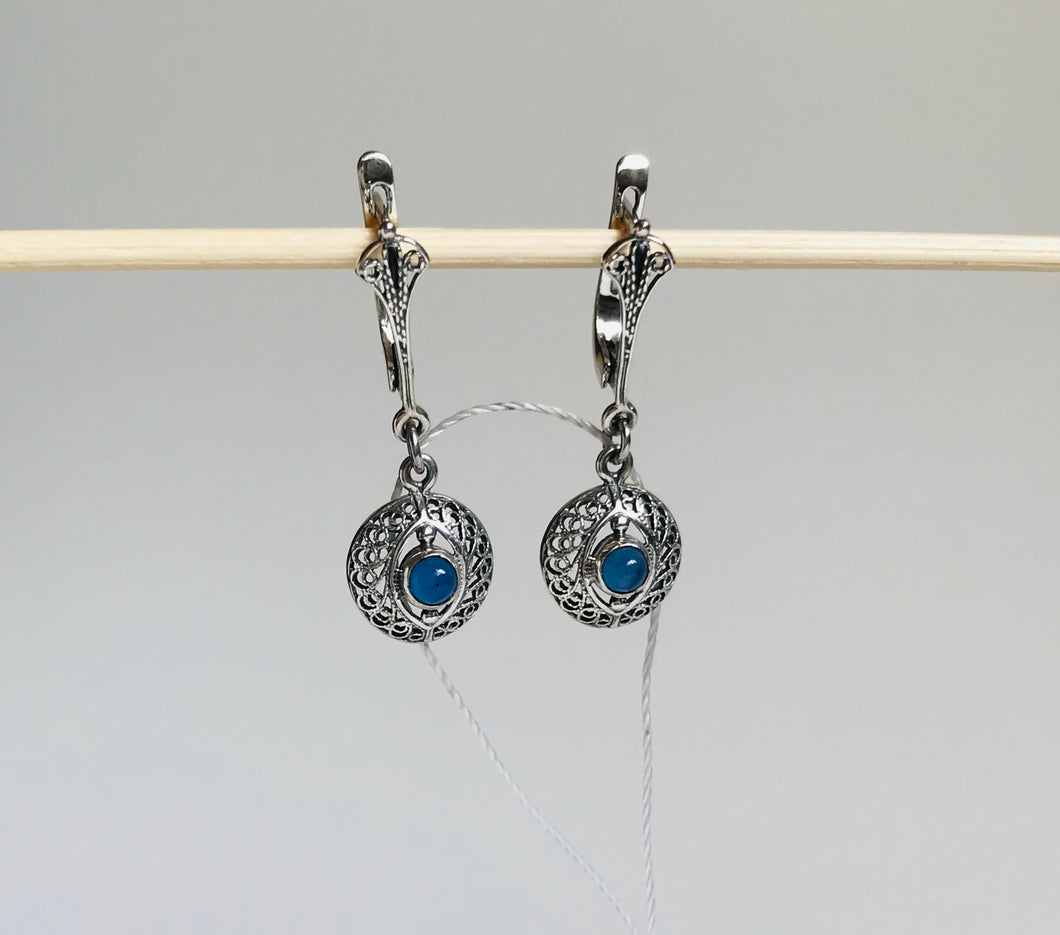 Silver filigree earrings with sapphirine