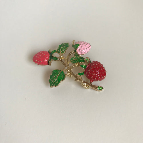Strawberry brooch pin