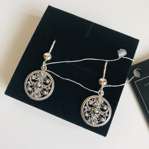 Silver filigree round earrings