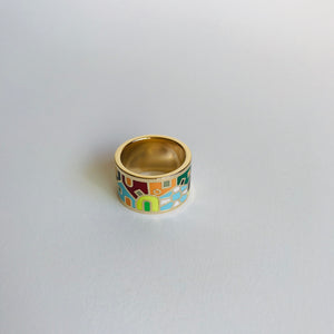 Wide enamel ring with houses pattern