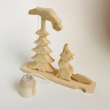 Load image into Gallery viewer, Wooden moving toy - Crow and fox