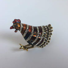 Load image into Gallery viewer, Hen brooch pin